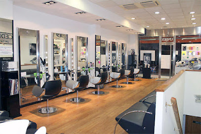 Mercedes Peluqueros | Peluquería en Ávila / Ávila