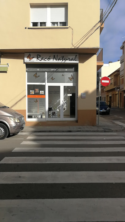 Raco Natural | Salón de Manicura y Uñas en La Pobla de Mafumet / 