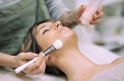 LURA centro Estética | Peluquería en Eibar / 