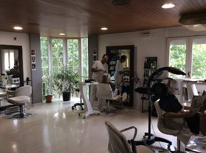 MIQUEL PELUQUEROS | Peluqueria en Solsona / Lleida