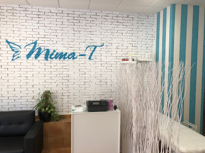 Mima-T | Salón de Manicura y Uñas en Cáceres / 
