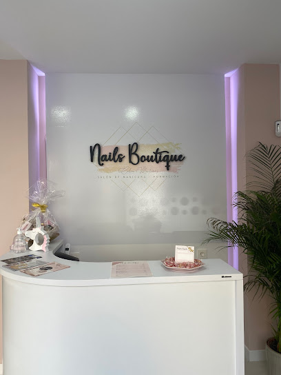 Nails Boutique | Salón de Manicura y Uñas en Granada / 