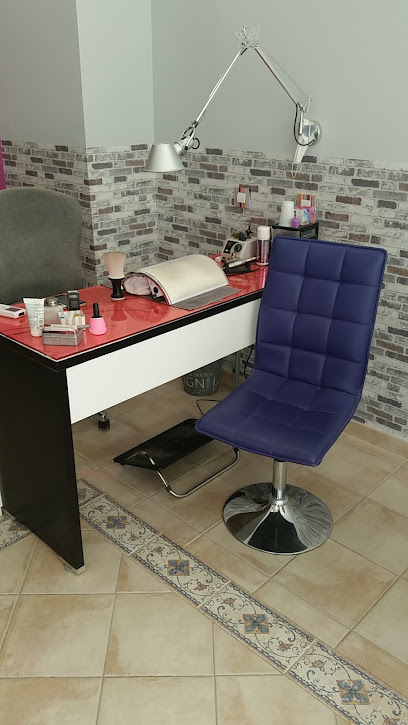Haira | Centro de Uñas Esculpidas | Salón de Uñas y Manicura en Colindres