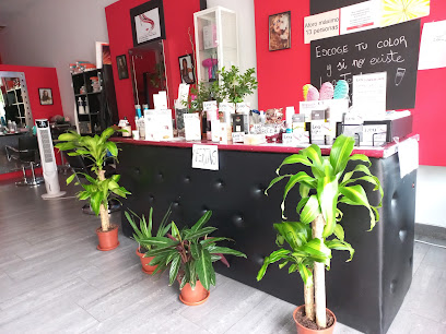 Leo peinados tiene tu estilo | Peluqueria en Alfaz del Pi / Alicante