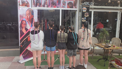 African Style hair salon | Peluquería en Lloret de Mar / Girona