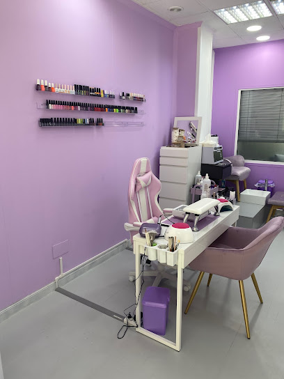 BeNails | Salón de Manicura y Uñas en Santander / 