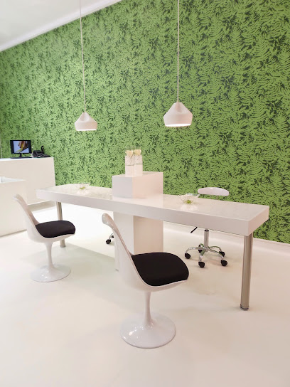 Lito Seoane Start Nails | Salón de Uñas y Manicura en Ourense
