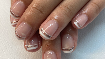 Yomi | Salón de Uñas y Manicura en Cambrils