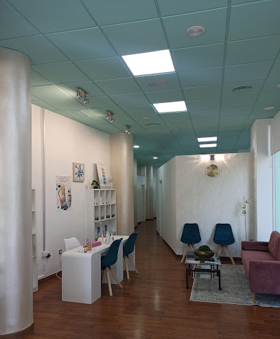 Plenya Beauty | Peluquería en Granada / 