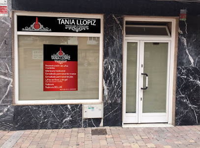TANIA LLOPIZ | Salón de Manicura y Uñas en Fuenlabrada / 