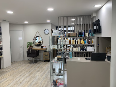 Núria Dachs Mora | Peluquería en Roda de Ter / Barcelona