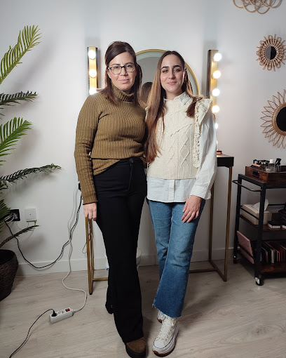 Centro Estética YOHANA | Peluquería en Jaén / 