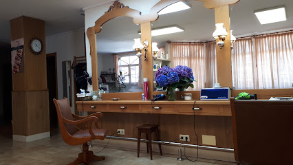 Peluquería Cabeliños | Peluqueria en Ribeira / La Coruña