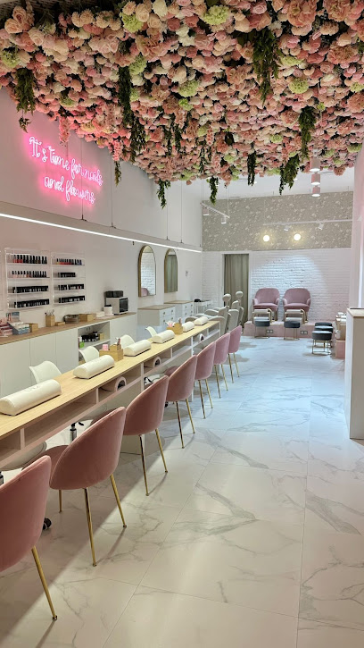 Prettify | Passeig Sant Joan | Salón de Manicura y Uñas en Barcelona / 