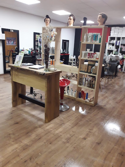 Peluquería Black&White | Peluquería en Antas de Ulla / Lugo