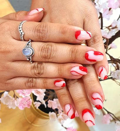 Lara Tome | Salón de Uñas y Manicura en Madrid