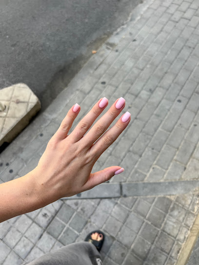NUDE | Salón de Manicura y Uñas en Villanueva de la Cañada / 