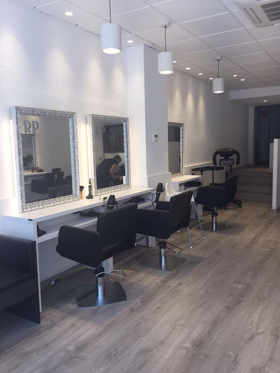 Raffel Pagès | Peluqueria en Montcada i Reixac / Barcelona