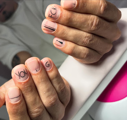 Bombon Beauty | Peluquería en Elda / 