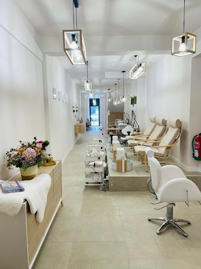 Tayta Nails Studio | Salón de Manicura y Uñas en A Coruña / 
