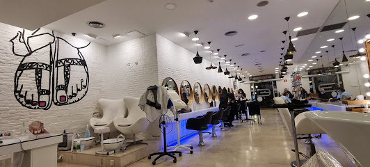 Enzo Rambla de Tarragona | Peluquería en Tarragona / Tarragona