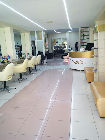 Dania Peluquerías | Avenida de Portugal | Peluquería en Salamanca / Salamanca