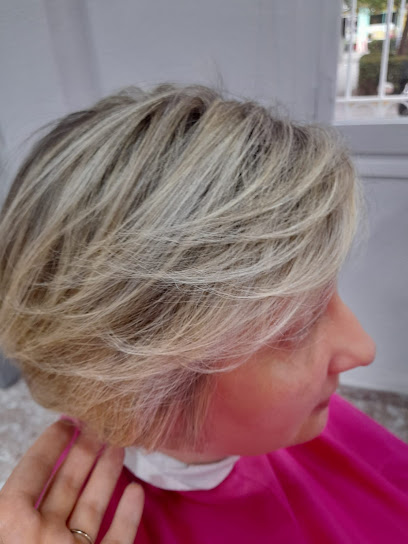 VIVA | Peluqueria y Estética | Centro de Estética en Chirivella