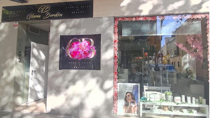 Gloria Bordon Studio | Salón de Manicura y Uñas en Sabadell / 