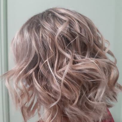 Laura & Tu Perruqueria | Peluquería en Vilafranca del Penedès / Barcelona