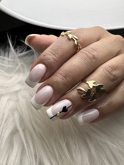 Noelya Nails | Salón de Manicura y Uñas en Canovelles / 