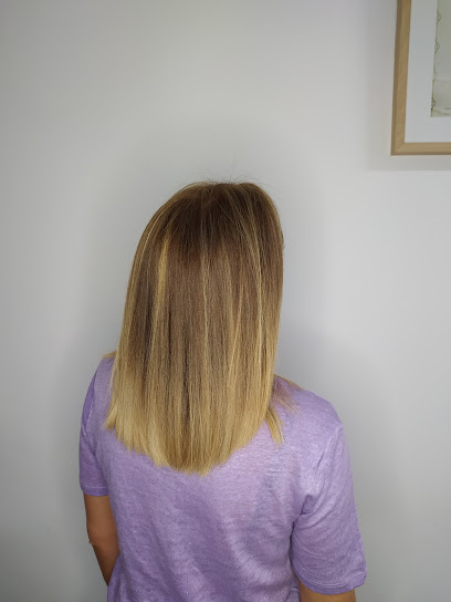 Peluquería Estética IRIS | Peluqueria en Albalate de las Nogueras / Cuenca