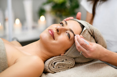 Estética Elizabeth Repullo | Peluquería en Cabra / 