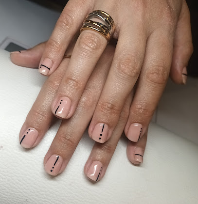 Vanessa Pretty And Go | Peluquería en Santa Coloma de Gramenet / 