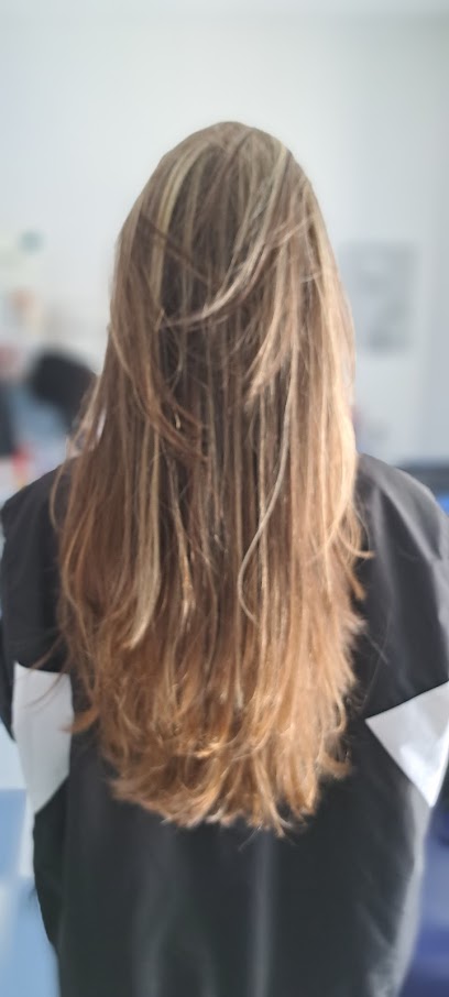 Peluqueria y estetica Moncada | Peluqueria en Pozo de Guadalajara / Guadalajara