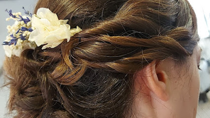 T&M Peluquería y Estética | Peluqueria en Lleida / Lleida