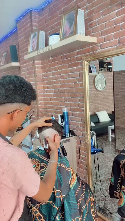 Luxury barbershop unisex | Peluquería en Molina de Segura / Murcia