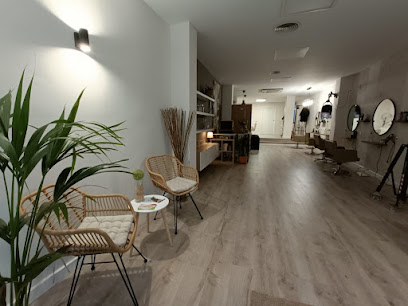 Aura Estilistas | Peluqueria en Lucena / Córdoba