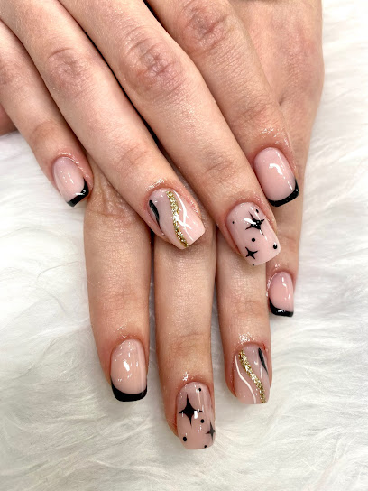 Nails 97 | Salón de Manicura y Uñas en L