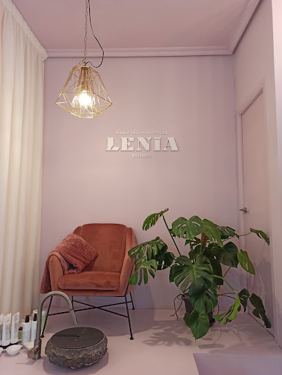 Lenia | Salón de Uñas y Manicura en Tudela
