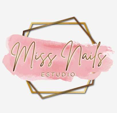 MissNails Estudio | Salón de Manicura y Uñas en Santa Perpetua de Mogoda / 
