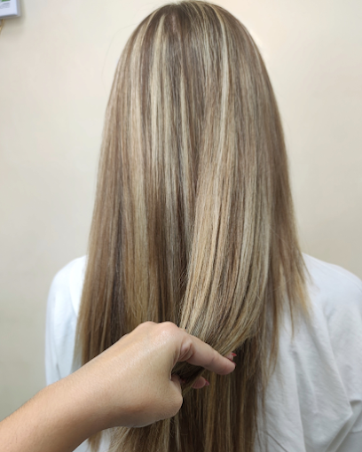 Raquel.R.Castaño | Peluqueria en El Berrón / Asturias