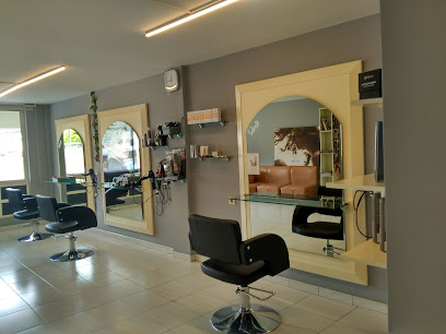 Salón Contraste | Peluqueria en Boiro / La Coruña