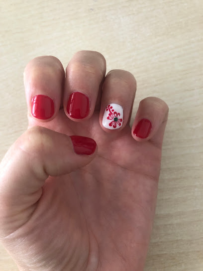 Nails Factory | Salón de Uñas y Manicura en Salamanca