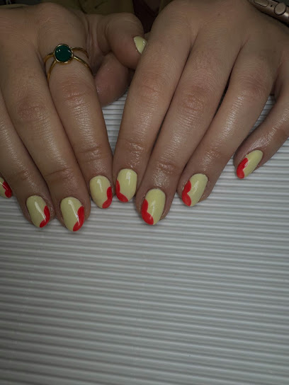 Laksmi Beauty Room | Salón de Uñas y Manicura en Pontevedra