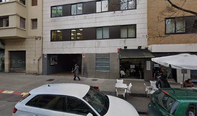 Señoros & Naftalina | Salón de Uñas y Manicura en Pamplona