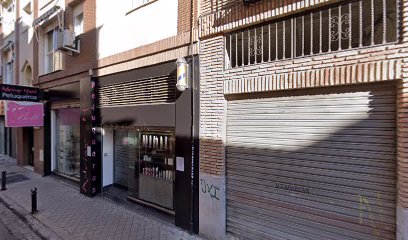 Adriano Moral Peluqueros | Peluqueria en Granada / Granada