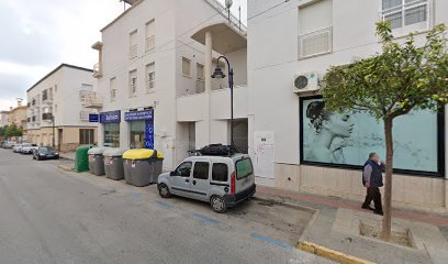 REYES NAVARRO | Centro de Estética en Vera