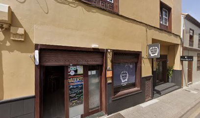 Maria Mirabal | Centro de Estética en La Laguna