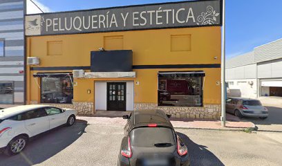 Peluqueria y Estética Sayro | Peluquería en Almería / 