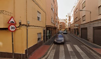 Peluqueria y Estetica GUIJARRO ESTILISTAS | Peluquería en Almería / Almería